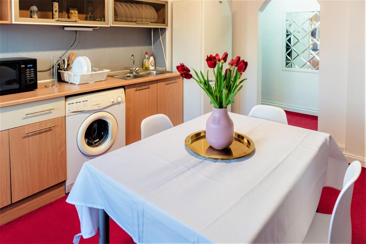 Parliament Marriott Unirii Square 5 Bedrooms Luxury Apartment Old Town Bükreş Dış mekan fotoğraf